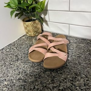 Women’s Taos Sandals